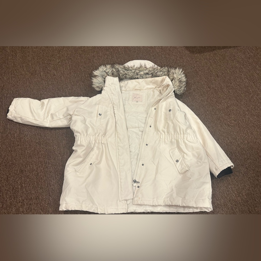 Carmakoma Ivory Puffer Coat with Faux Fur Trim - Picture 4 of 6